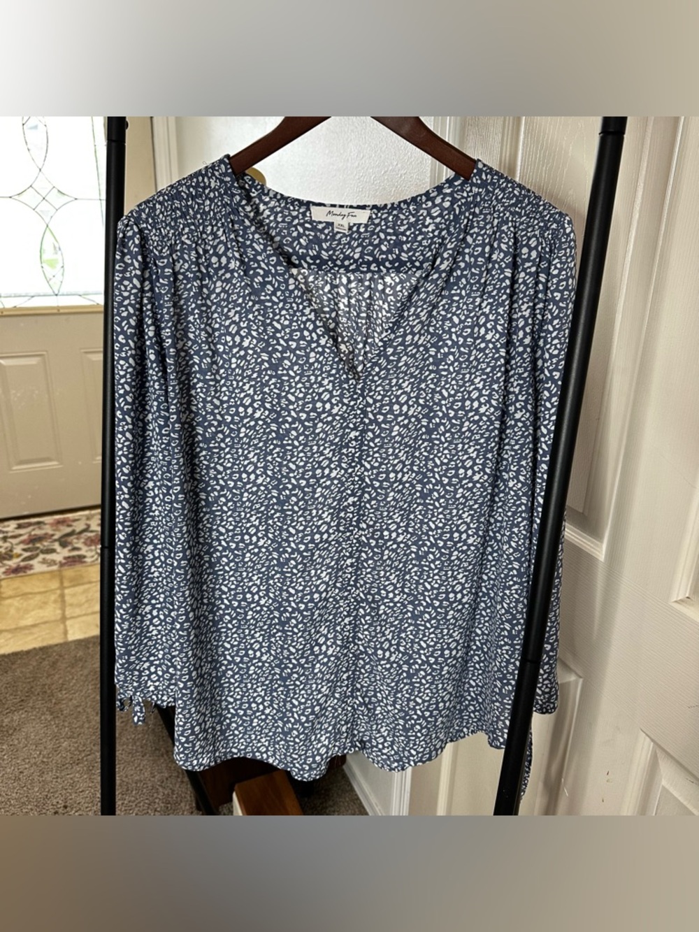 Monday Fun Ranch Blue Printed V-Neck Blouse ❄️